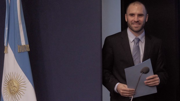 El Gobierno extendió hasta el 12 de junio el plazo para renegociar la deuda