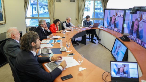 Mensaje del Presidente a los gobernadores: «Es falso que esté superada» la situación por el coronavirus