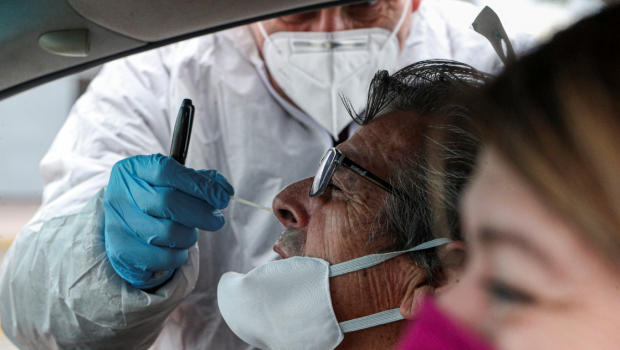 El coronavirus marca récords de contagios y muertes en varios países
