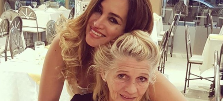 Muy emocionada, Belén Francese comunicó el resultado del hisopado de su mamá