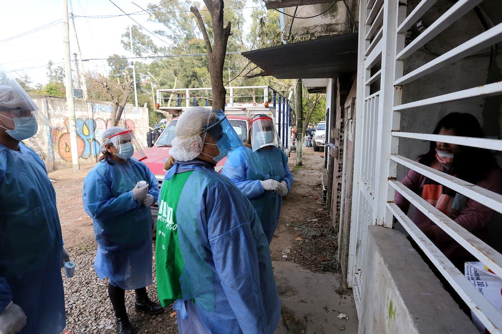 Coronavirus en la Argentina: con 25 muertos hay un nuevo récord de fallecidos y más de 20 mil casos