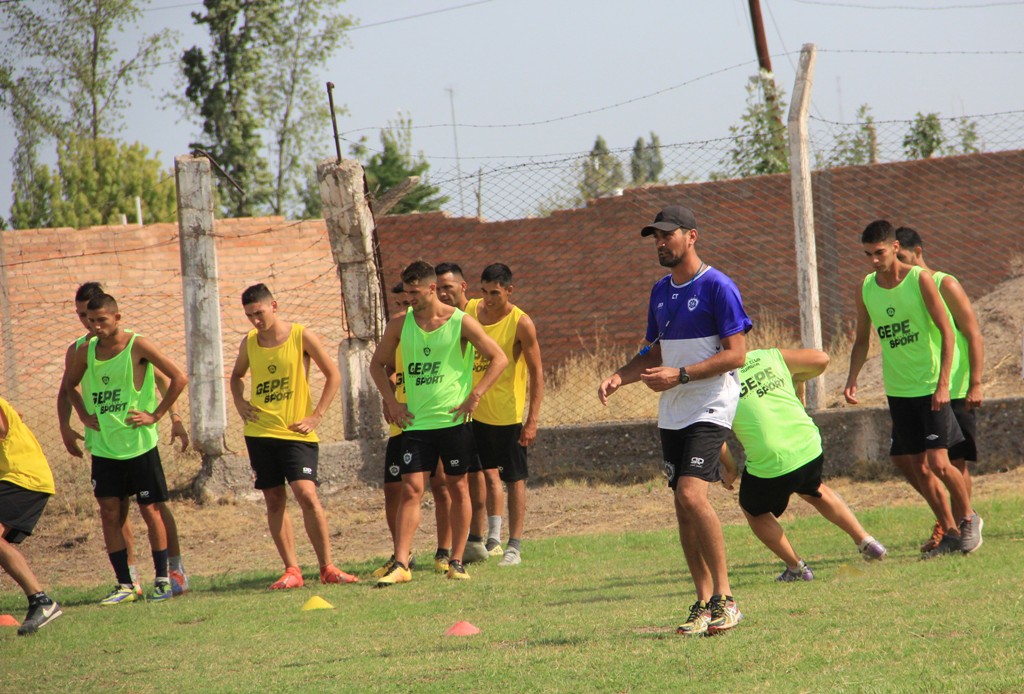 Fútbol: desde este jueves todos los clubes podrán volver a entrenar en Mendoza