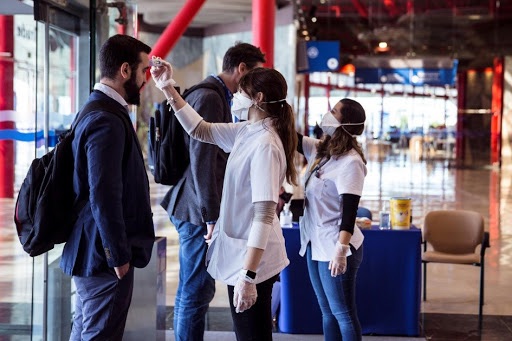 La OMS advierte que el mundo está en una “nueva y peligrosa fase de la pandemia del coronavirus”