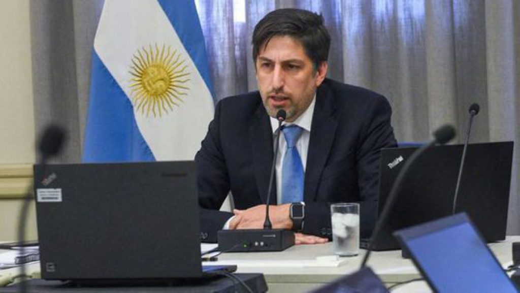 Trotta: “No hay que apurar algunas decisiones para regresar a las aulas, hay que priorizar la salud