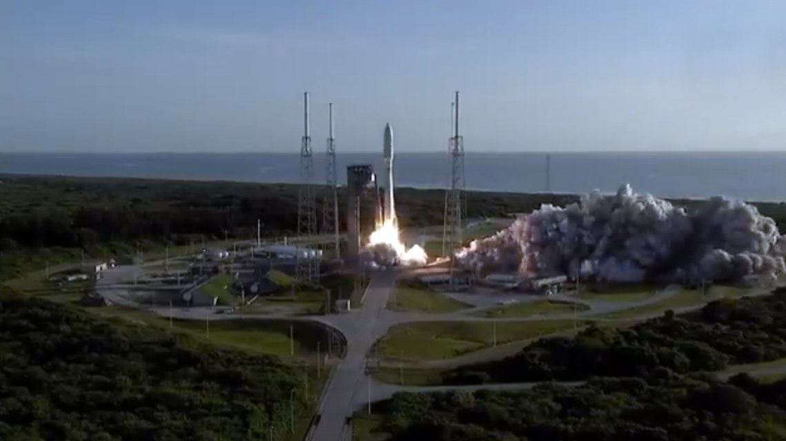 Con la presencia de un argentino, la NASA lanzó una misión para buscar signos de vida en Marte