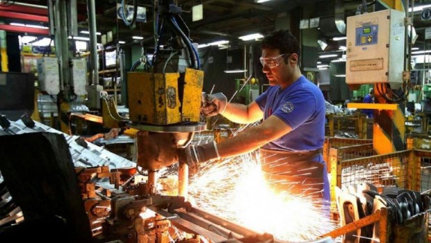 La industria cayó más del 26% en mayo y se perdieron 46.000 empleos en abril, según la UIA