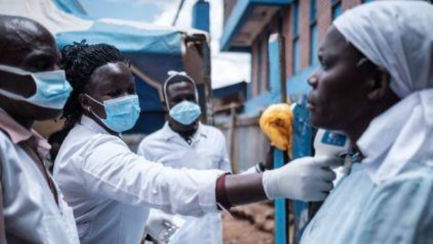 Más de diez mil trabajadores de la salud se contagiaron de coronavirus en África