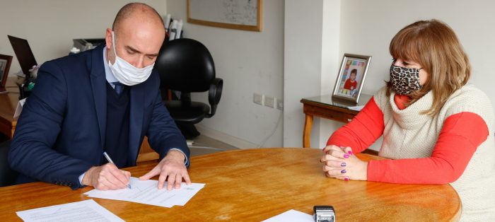 Defensa del Consumidor firmó un convenio con el Colegio Inmobiliario para la protección de los inquilinos