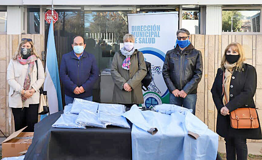 Desde Rotay Club Gaia donaron barbijos y camisolines para centros de salud sanrafaelinos