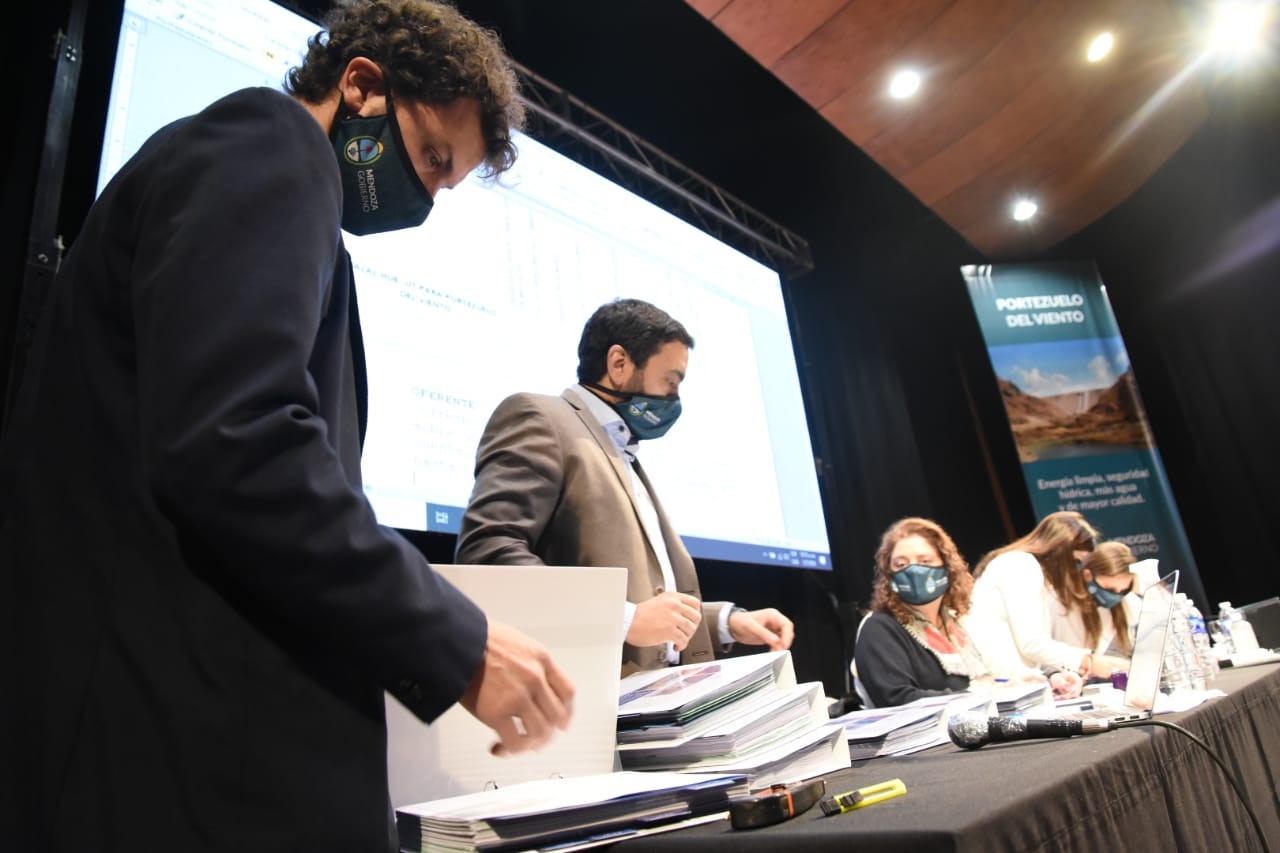 Fecha histórica para Portezuelo: la UTE Malal Hue presentó su proyecto de construcción de la obra