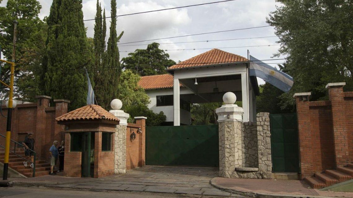 Coronavirus: cambiaron a toda la guardia presidencial de Olivos por cuatro casos positivos