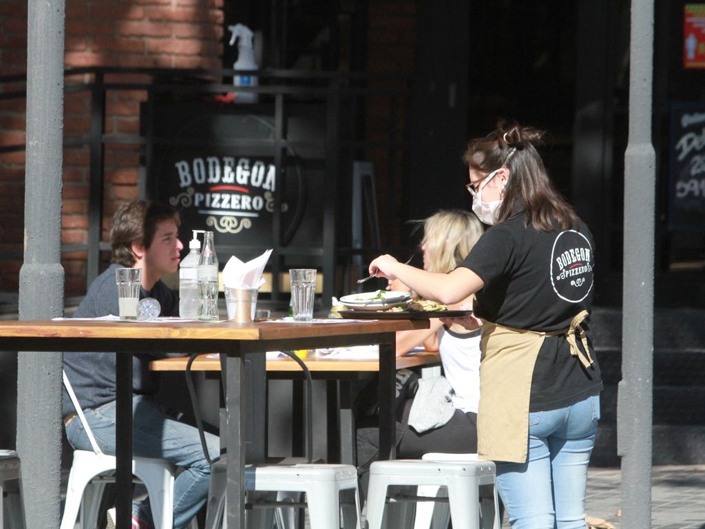 Preocupación en la gastronomía por la “marcha atrás” en Mendoza