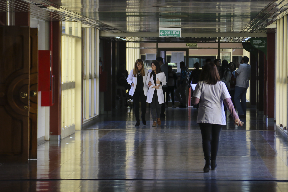 El Gobierno de Mendoza estableció el marco general para la incorporación del personal de la Salud