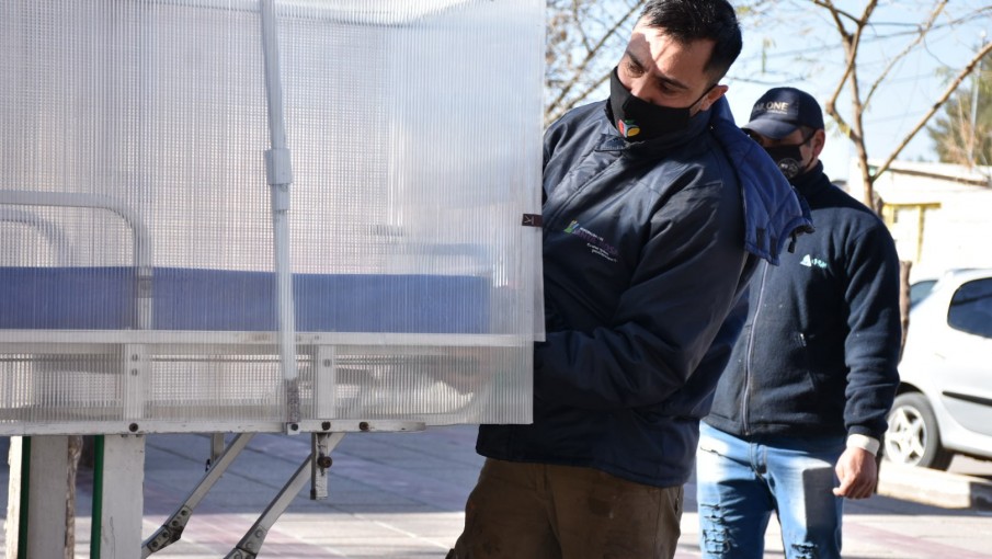 Mirá la curiosa cápsula que fabricó Santa Rosa para trasladar pacientes con coronavirus