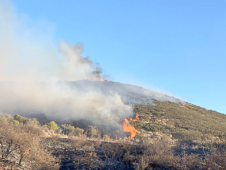 El humo de los  incendios de  Córdoba llegó a  San Luis y San Rafael