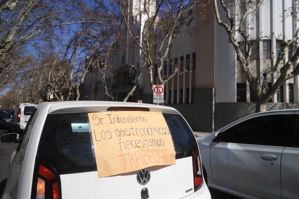 Empresarios reclamaron por las restricciones a algunos sectores comerciales