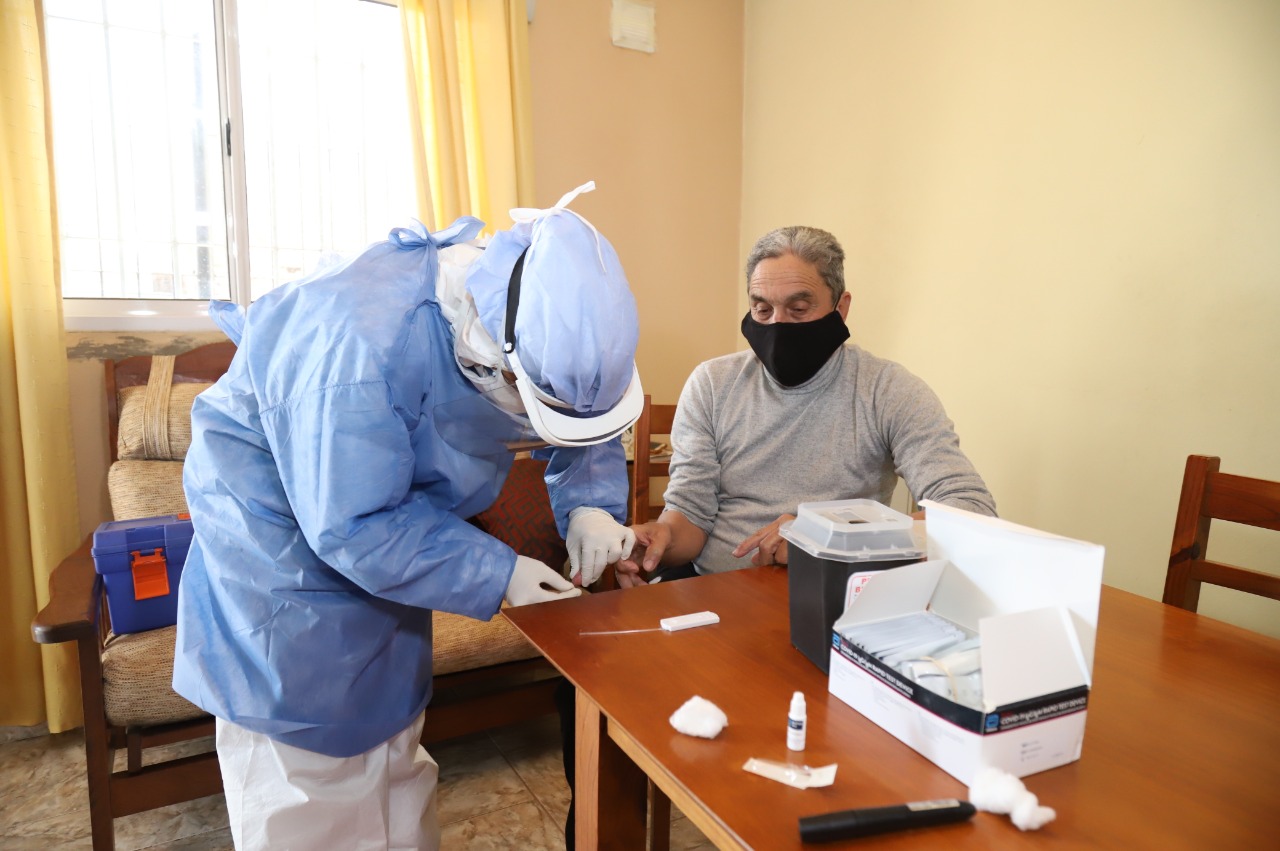 Todos los testeos rápidos  realizados hasta el momento dieron negativo