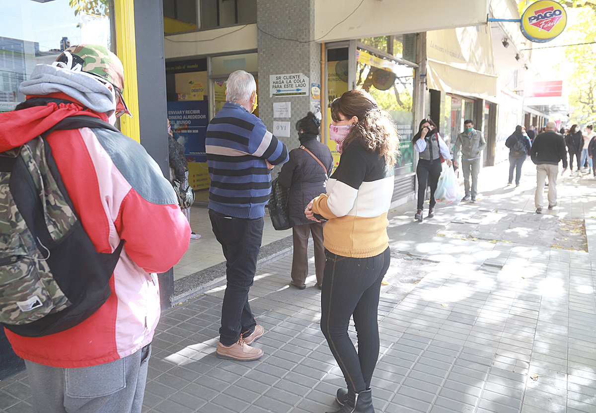 “La actividad económica está demasiado castigada como para volver marcha atrás”