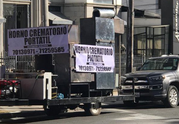 Coronavirus: ante el colapso de las funerarias, fabrican hornos crematorios portátiles en Bolivia
