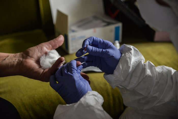 ¿Cómo es el sencillo trámite para que familiares de pacientes con coronavirus puedan ingresar a Mendoza?