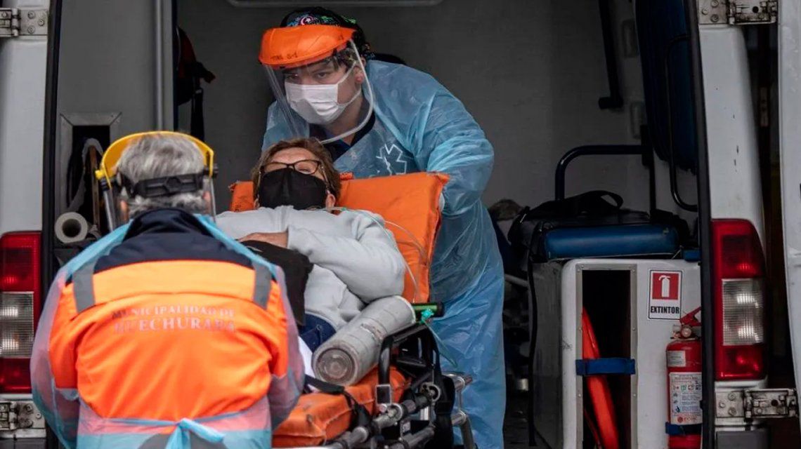 Chile, en medio de la tensión política y social, extiende el estado de emergencia por el coronavirus