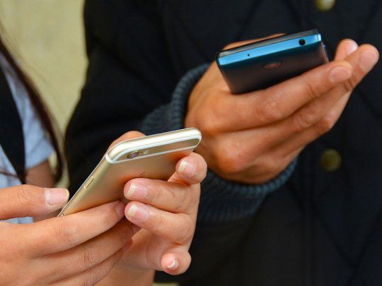 WhatsApp: el truco para saber quién te escribe sin mirar el celular