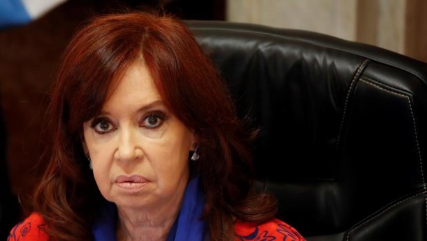 Cristina Fernández: “En Mendoza están reformando la Constitución por Zoom”