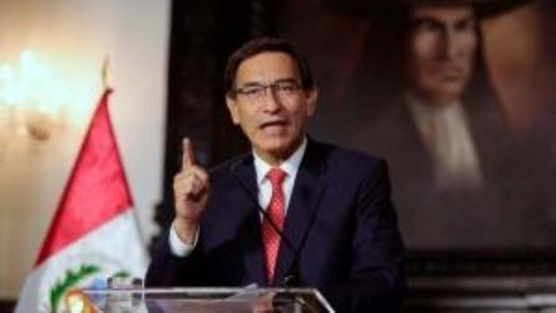 El presidente de Perú quedó al borde de la destitución