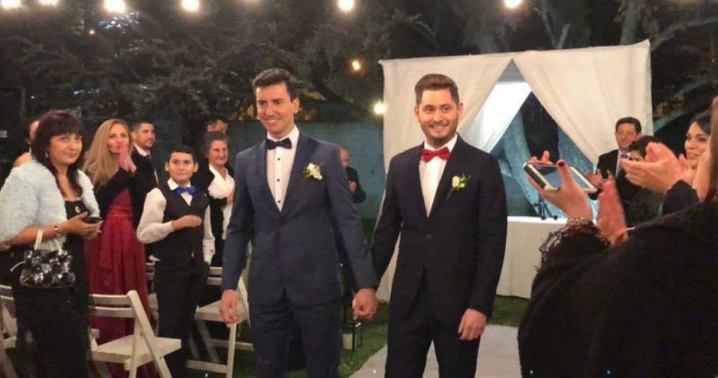 Una pareja debe llegar a Mendoza para buscar a la madre de su hija y ser padres por subrogación