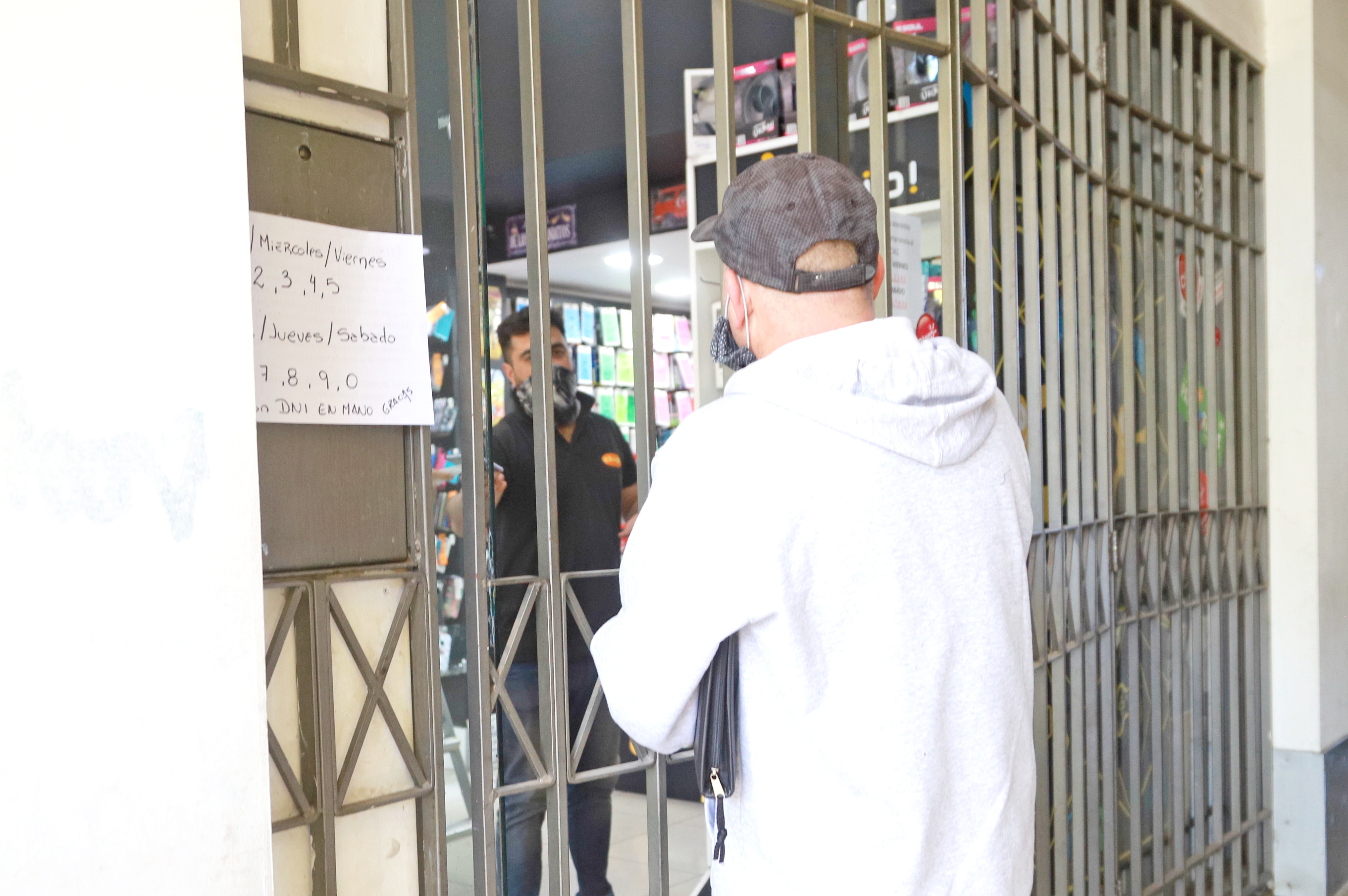 Comercios e Industrias que no tengan  protocolo de actuación interno ante un caso  de Covid-19 deberán cerrar por 96 horas