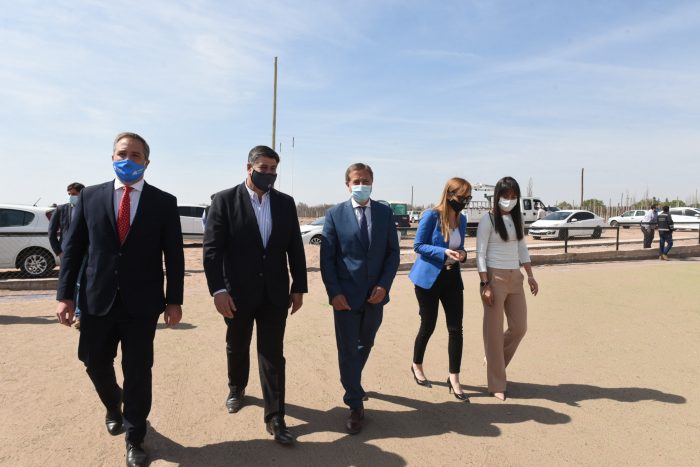 Suarez y Fernández entregaron viviendas en Maipú