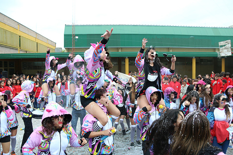 Inscriben para el certamen virtual de  “presentación de buzos de egresados”