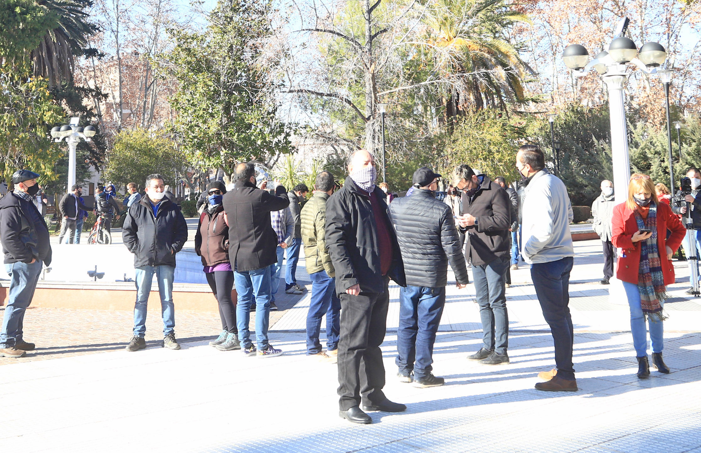 Autoconvocados por el Turismo  se manifestaron en la plaza San Martín