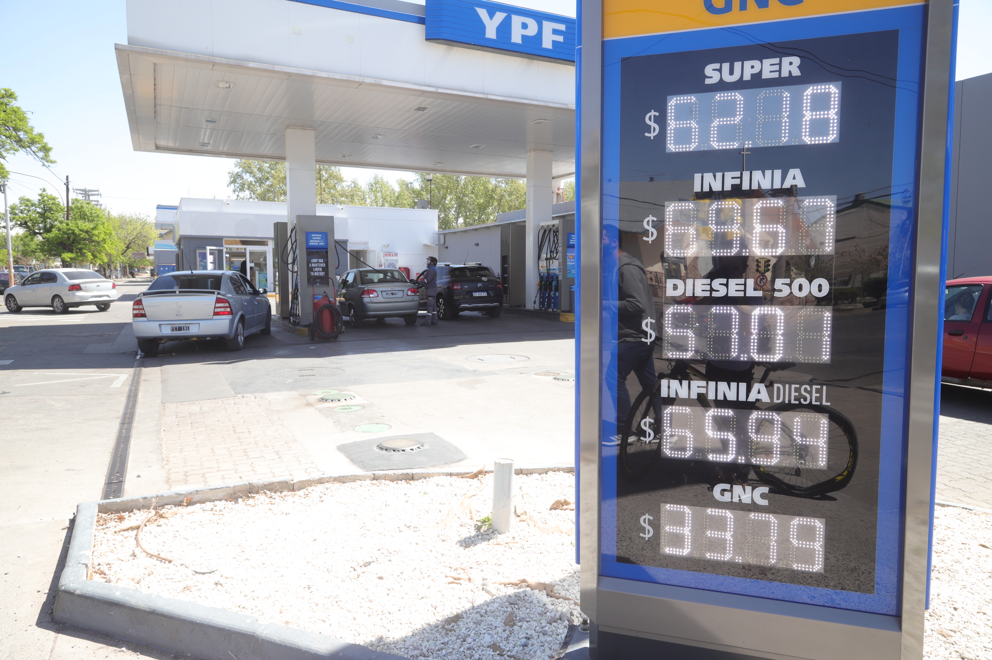 Se espera un nuevo aumento de  los combustibles en la provincia