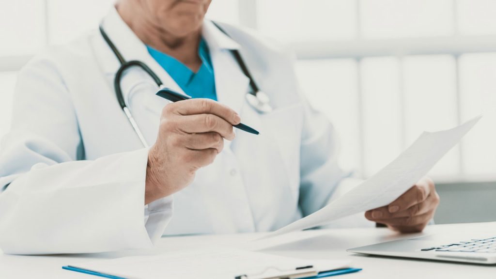Por la urgencia sanitaria autorizaron a trabajar a médicos venezolanos en Mendoza