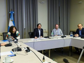 Trotta anunciará el regreso a clases de chicos del último año de primaria y secundaria