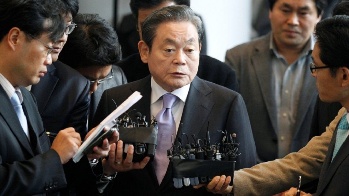 Murió el presidente de Samsung