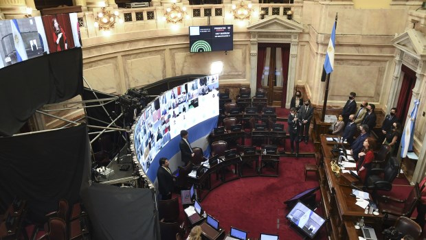 Cristina Kirchner convocó a una sesión para tratar el pliego de jueces