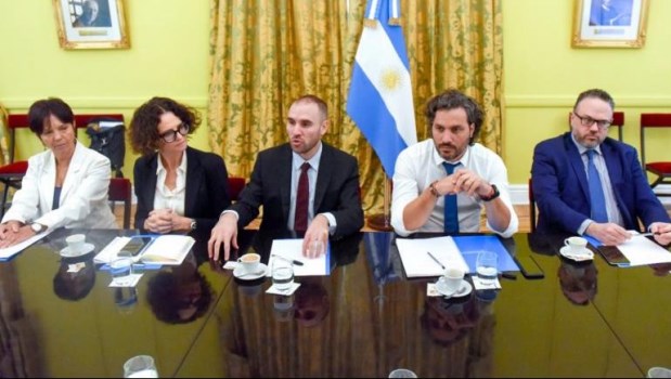 El FMI advierte que la Argentina necesita «políticas para el restablecimiento de la confianza»