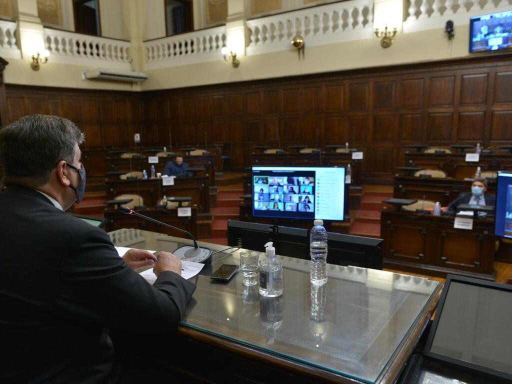 El Senado aprobó el paquete tecnológico de Suarez