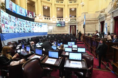 Senadores de Juntos por el Cambio proponen eliminar el impuesto a las ganancias para trabajadores en relación de dependencia