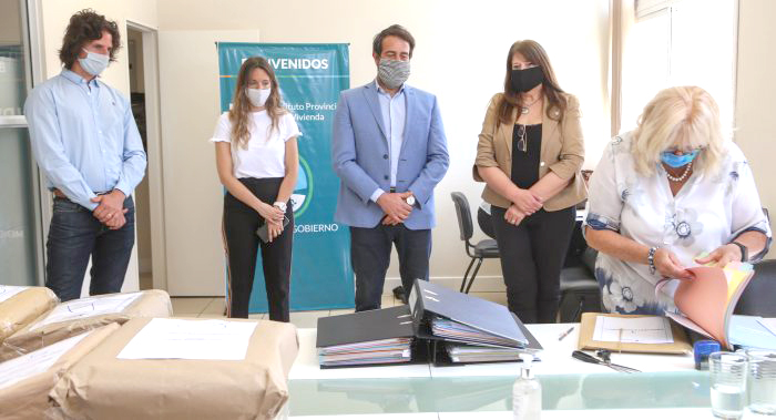 Abrieron ofertas  para hacer 227 viviendas en la provincia