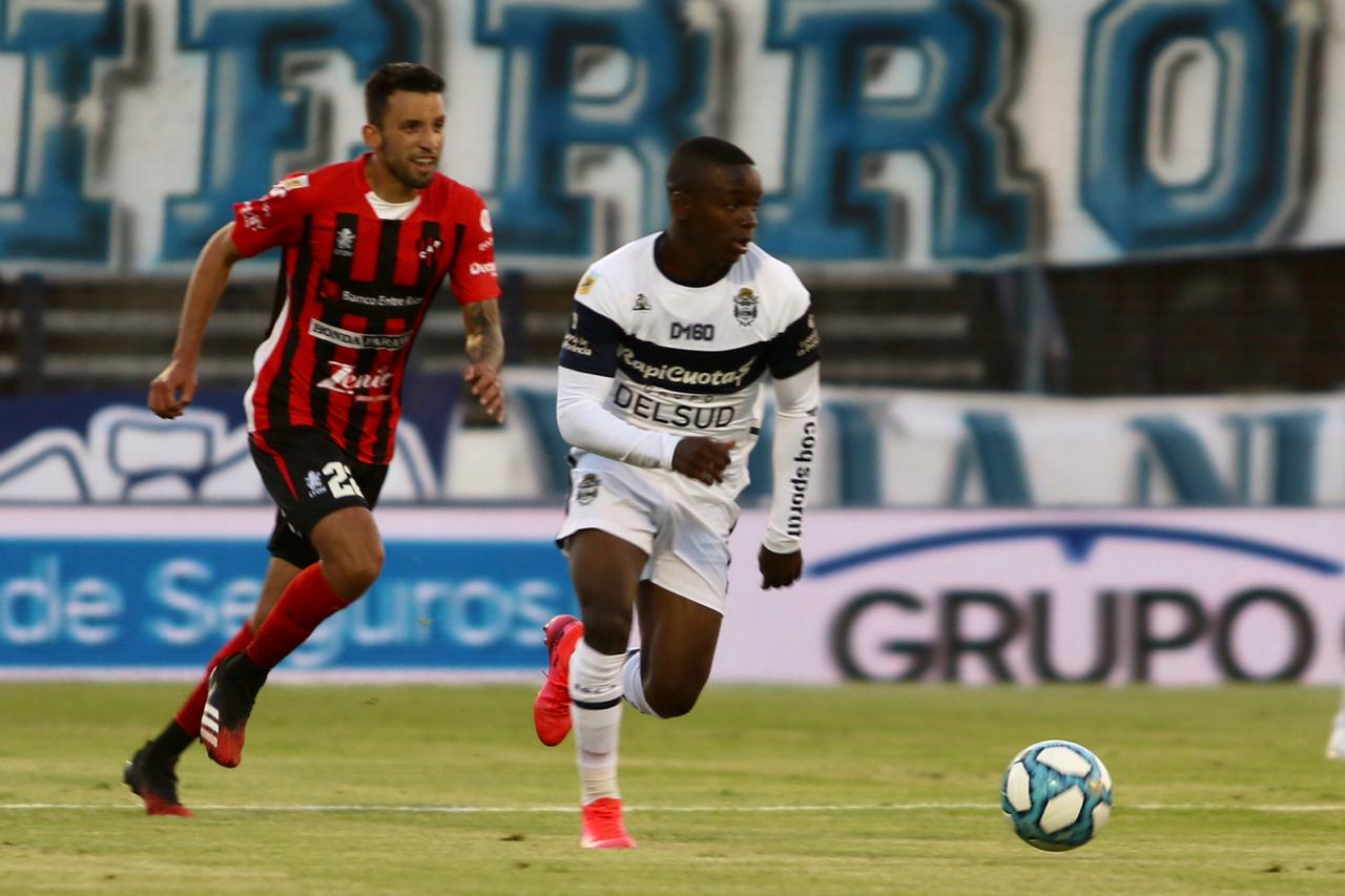 Comenzó la Copa de la Liga Profesional de fútbol