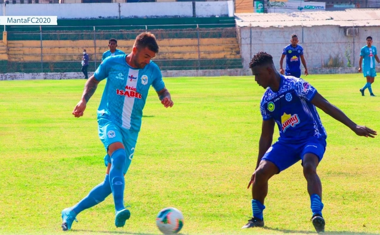 Gol de Cristian García en la victoria del Manta de Ecuador