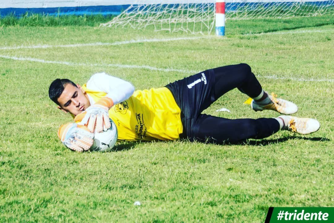 El arquero Cristian Pelozo es la nueva incorporación de Quiroga