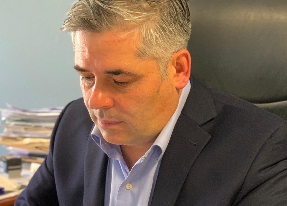 El presidente del bloque del PJ en Diputados dio positivo