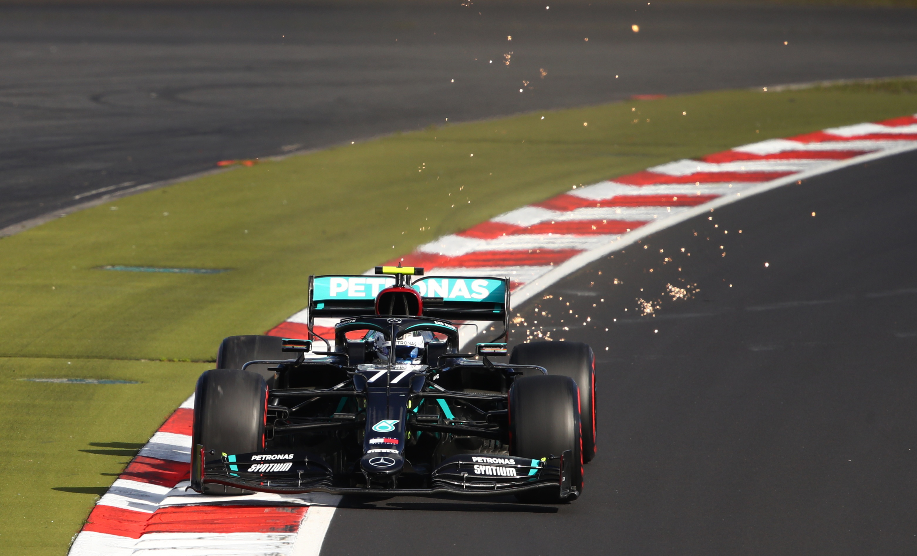 Valtteri Bottas se quedó con la Pole del Gran Premio de Eifel