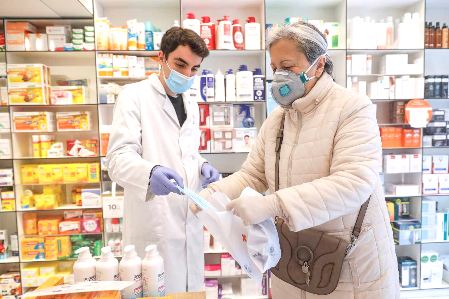 Laboratorios y farmacias no llegan  a un acuerdo con el PAMI