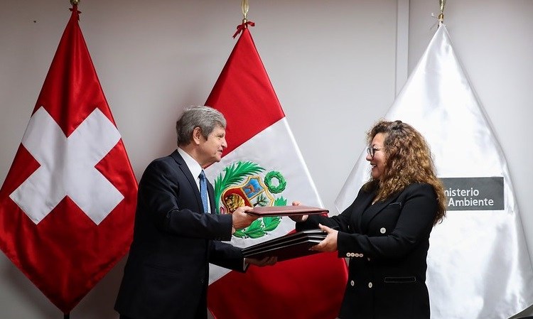 Perú y Suiza firman el ‘primer acuerdo mundial’ de compensación de carbono bajo el Acuerdo de París