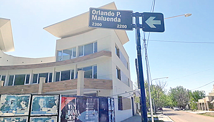 Una de las calles de acceso  al barrio TAC lleva el nombre  de Orlando Maluenda